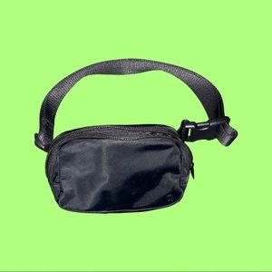 Lululemon belt bag